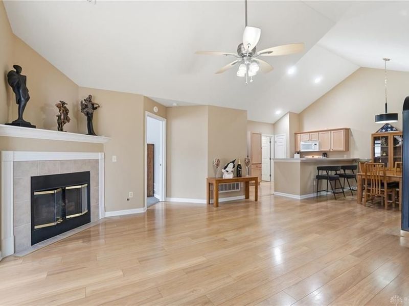 4662 Cobblestone Drive, Tipp City, OH 45371 Photo 8