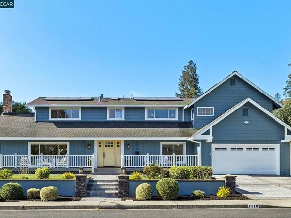 1418 De La Cruz Way , Moraga, CA 94556