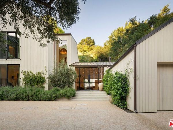 3640 Mandeville Canyon Road, Los Angeles, CA 90049