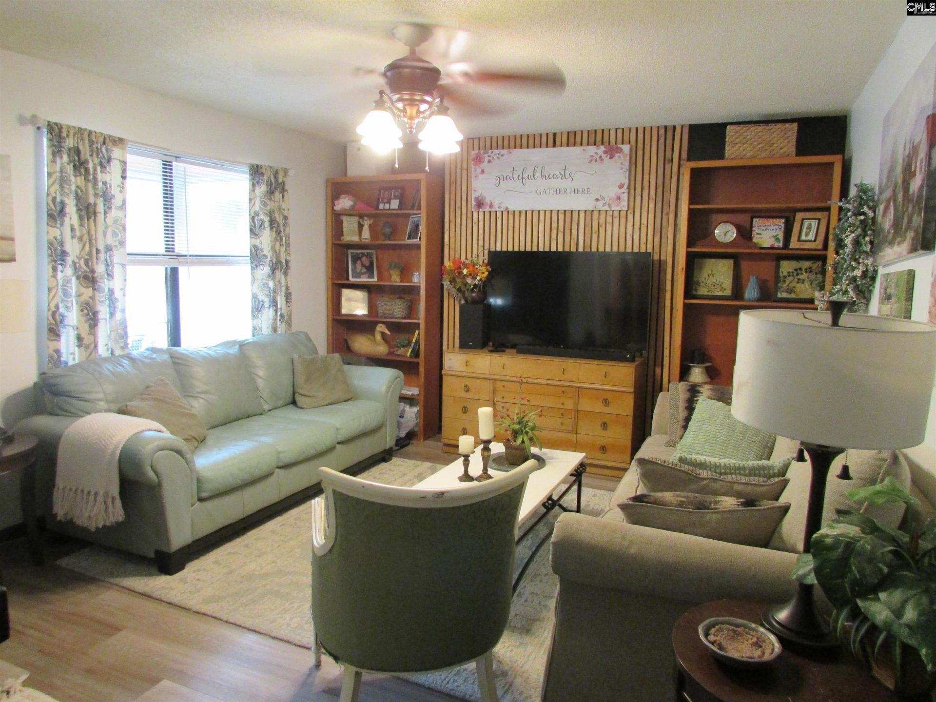 14 Yashica Court Photo 10