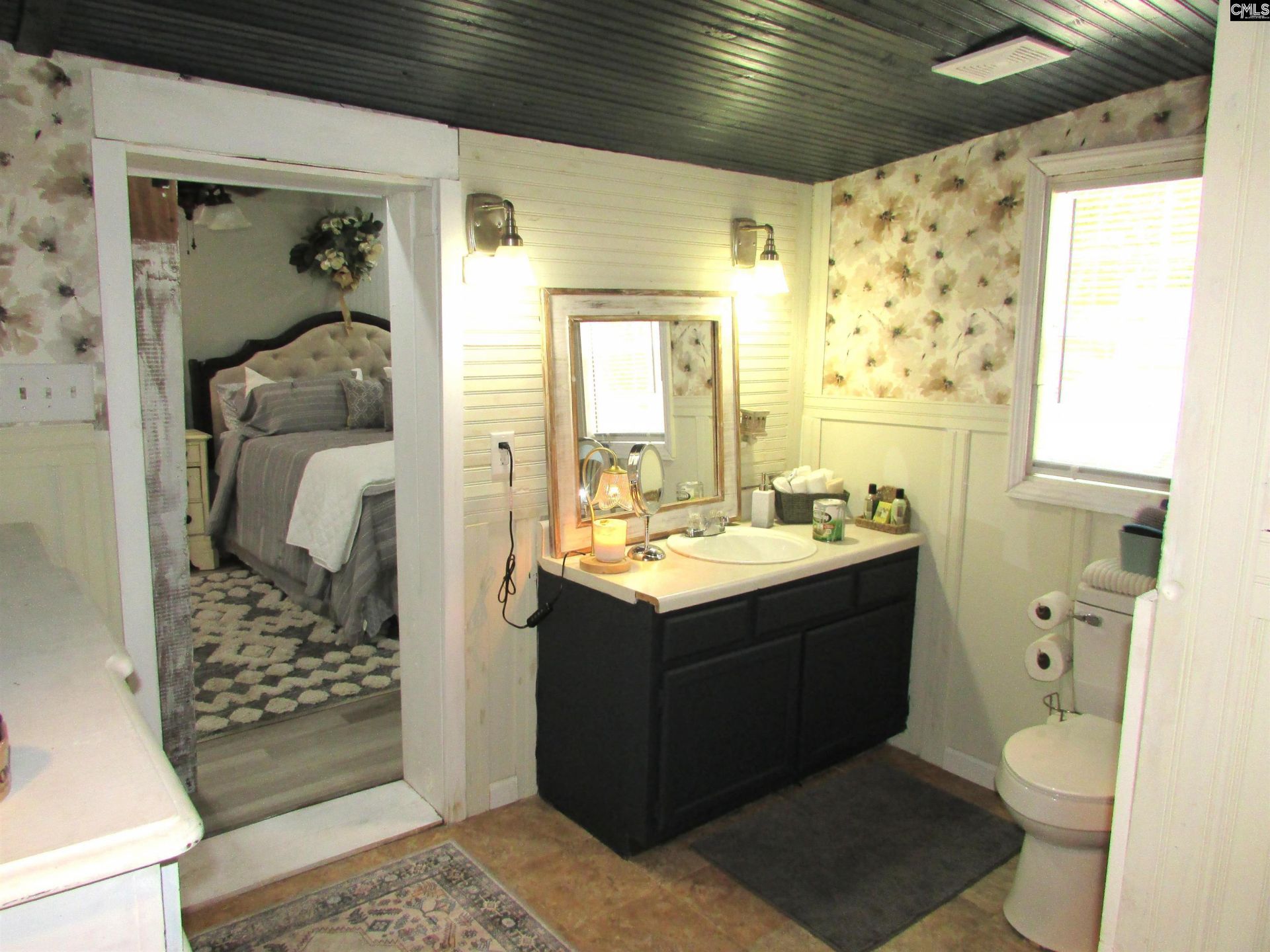 14 Yashica Court Photo 25