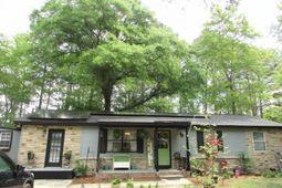 14 Yashica Court photo 4