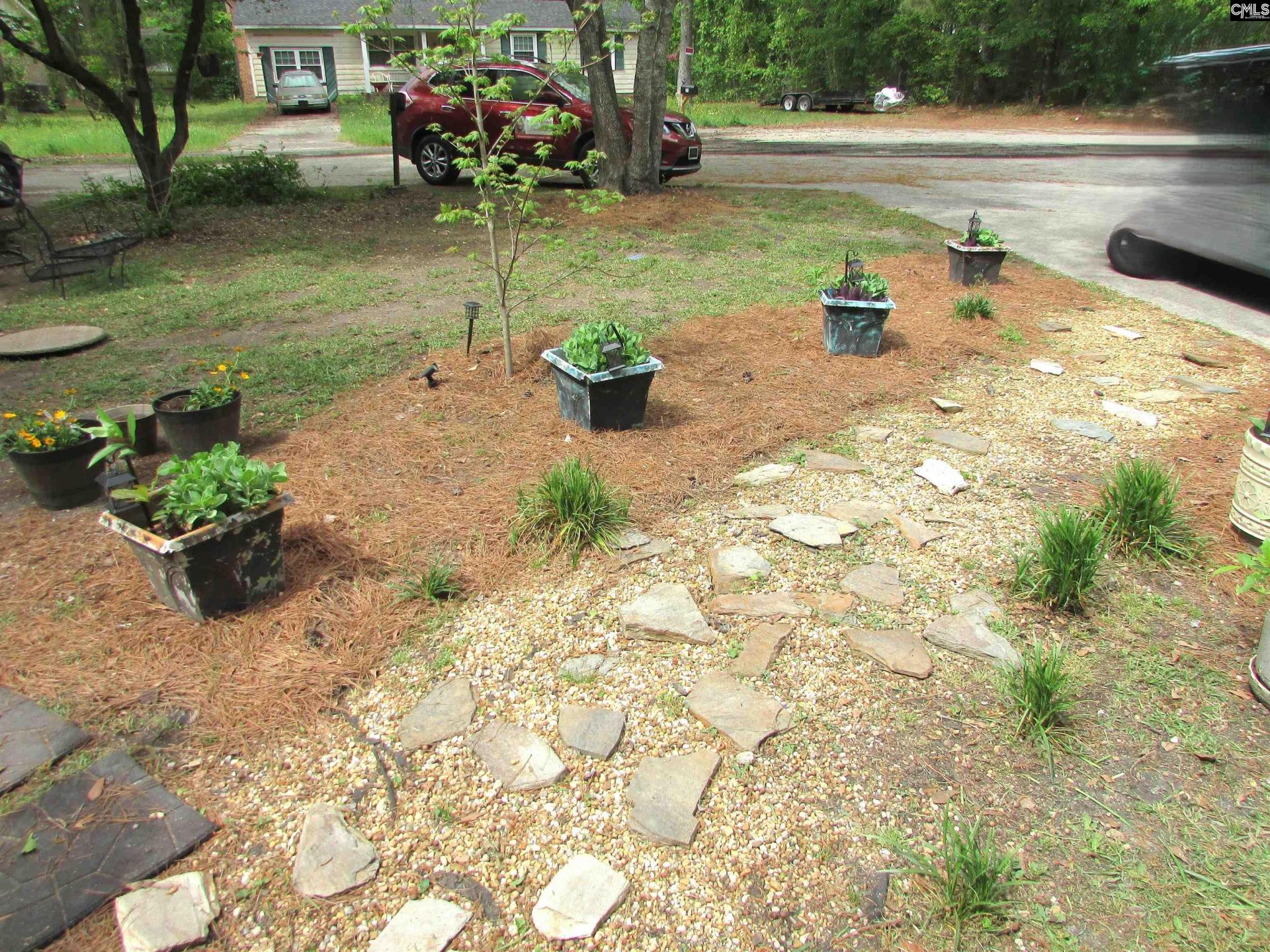 14 Yashica Court Photo 37