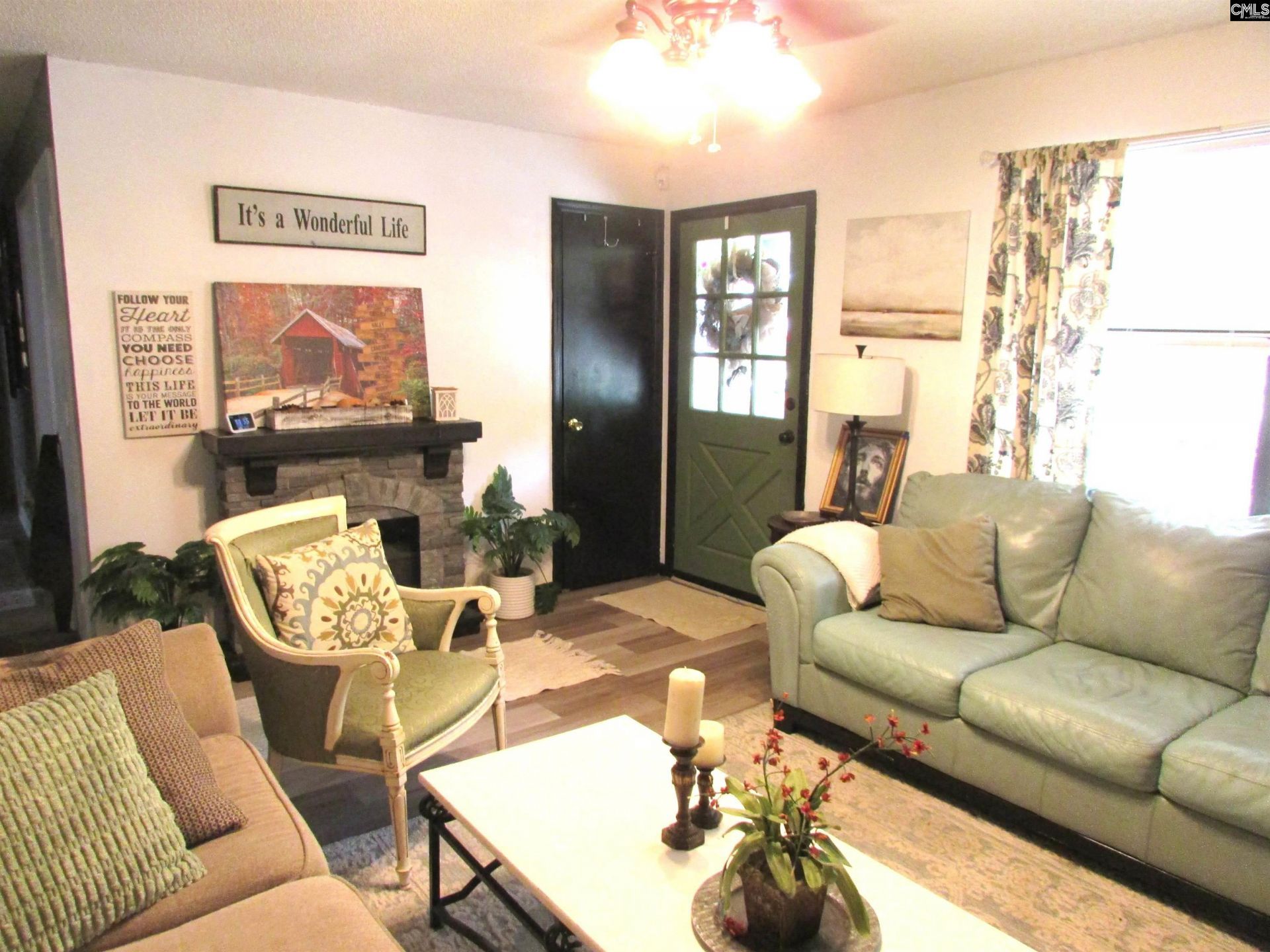 14 Yashica Court Photo 6