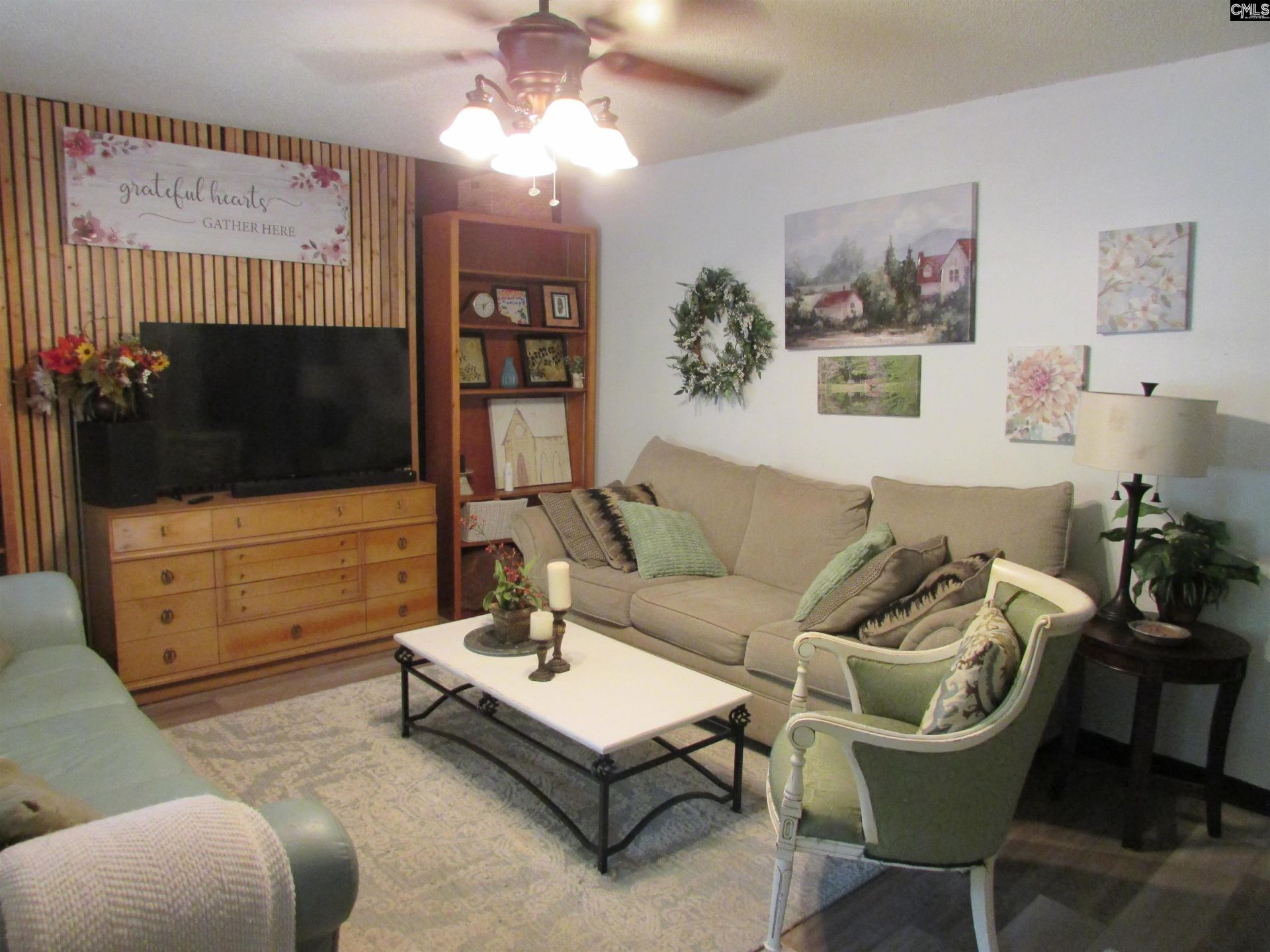 14 Yashica Court Photo 8