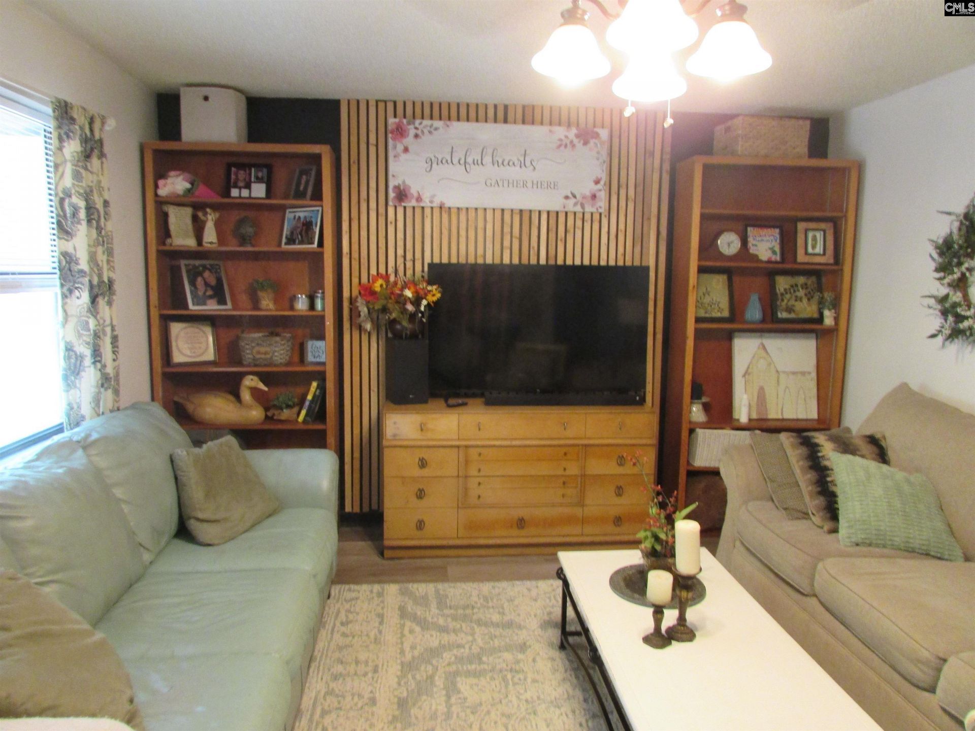 14 Yashica Court Photo 9