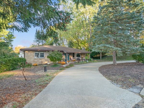 4913 Ridge Road, Stevensville, MI 49127