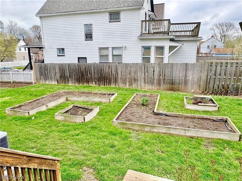 7909 Colgate Avenue , Cleveland, OH 44102 Photo 15