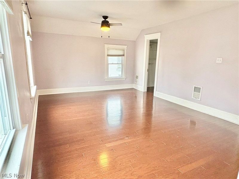 7909 Colgate Avenue , Cleveland, OH 44102 Photo 29