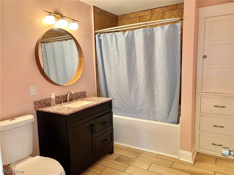 7909 Colgate Avenue , Cleveland, OH 44102 Photo 31