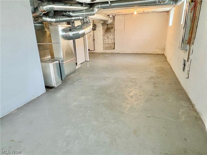 7909 Colgate Avenue , Cleveland, OH 44102 Photo 41