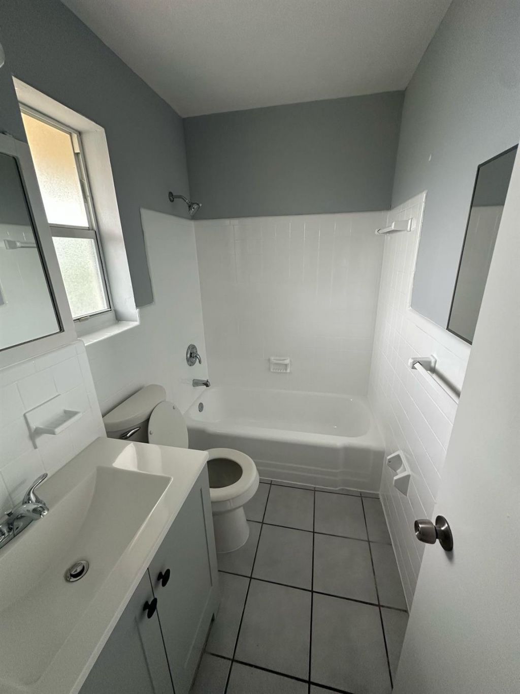 2917 Middle River Drive, Unit 5, Fort Lauderdale, FL 33306 Photo