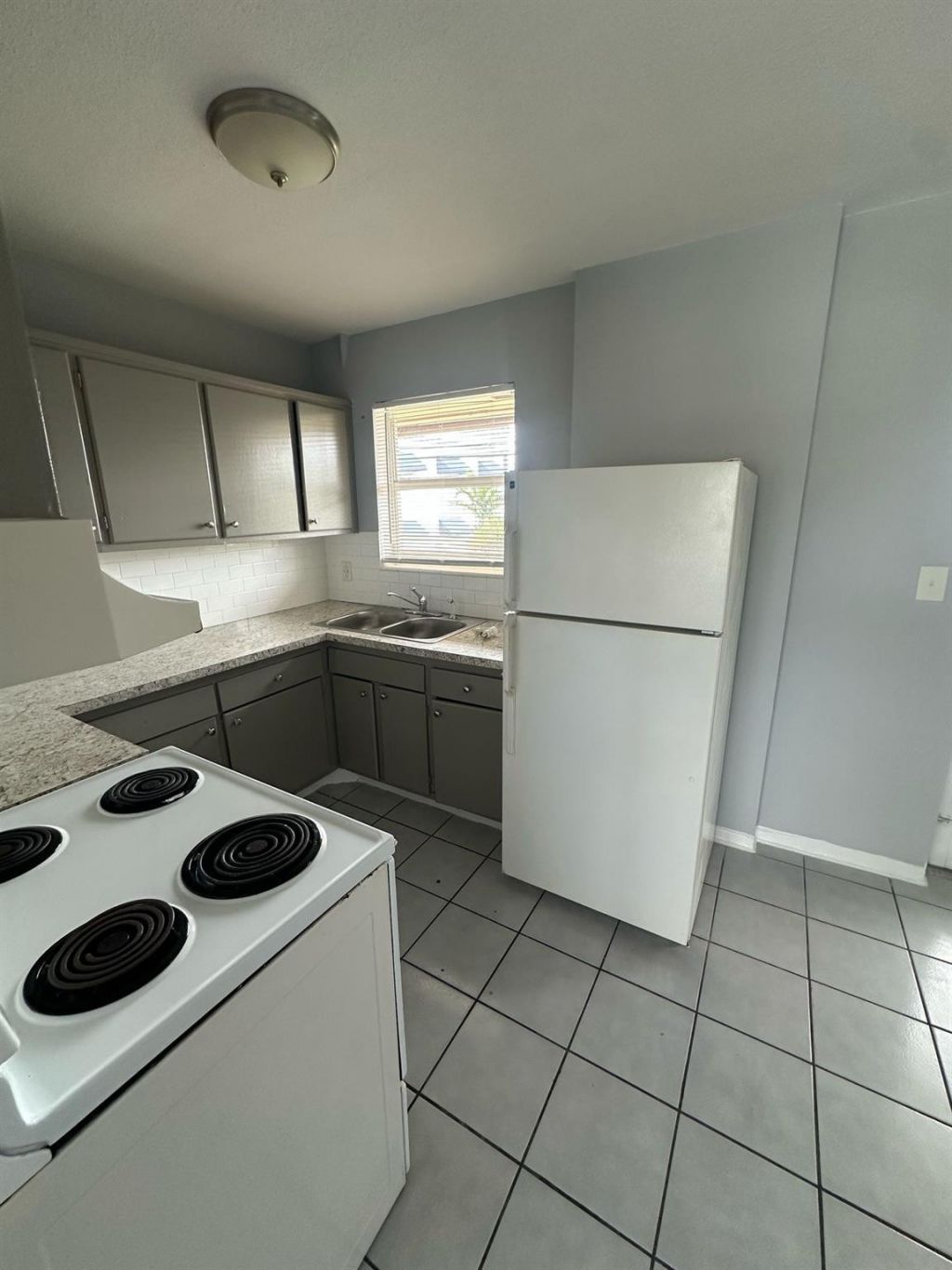 2917 Middle River Drive, Unit 5, Fort Lauderdale, FL 33306 Photo