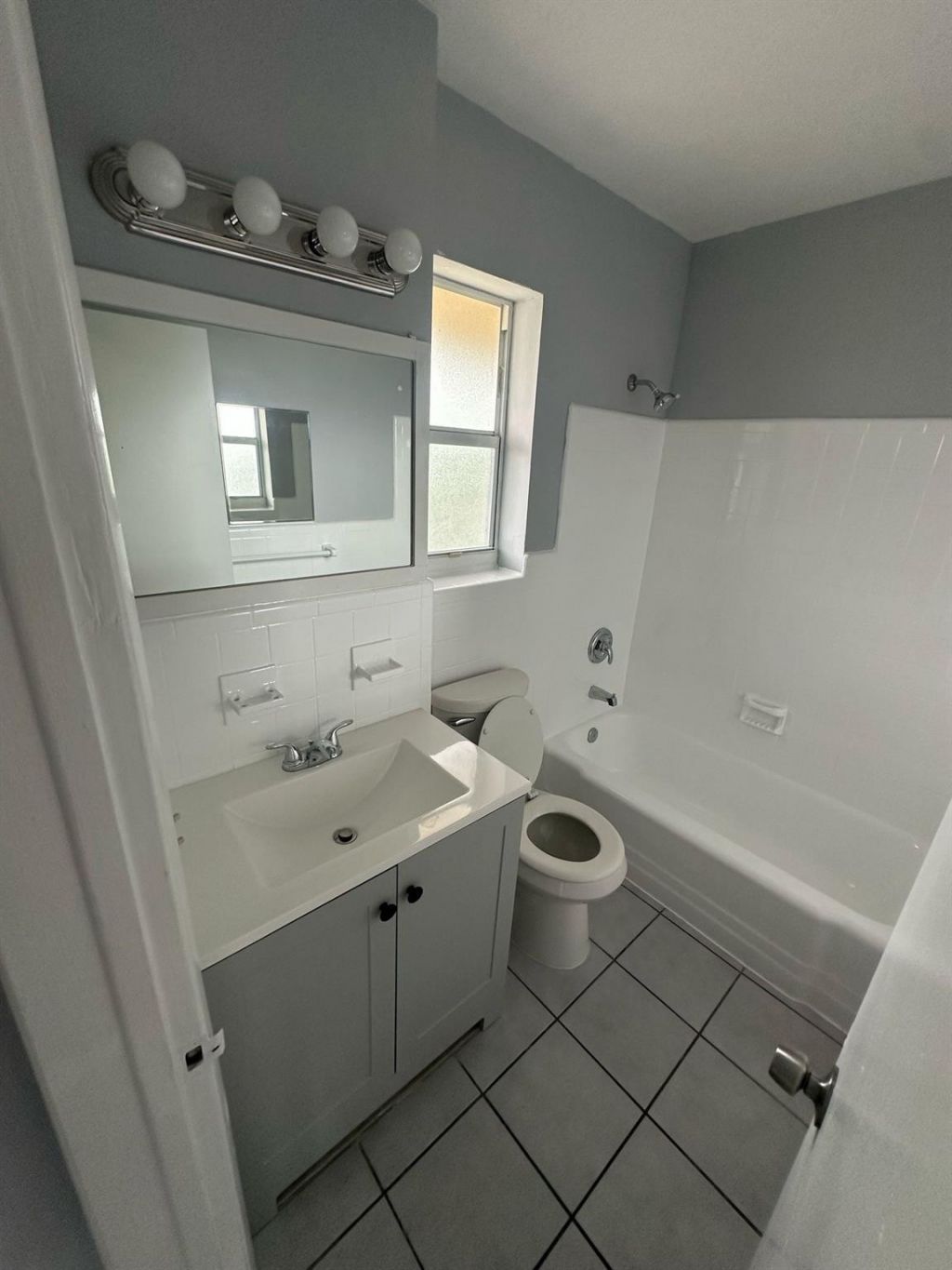 2917 Middle River Drive, Unit 5, Fort Lauderdale, FL 33306 Photo