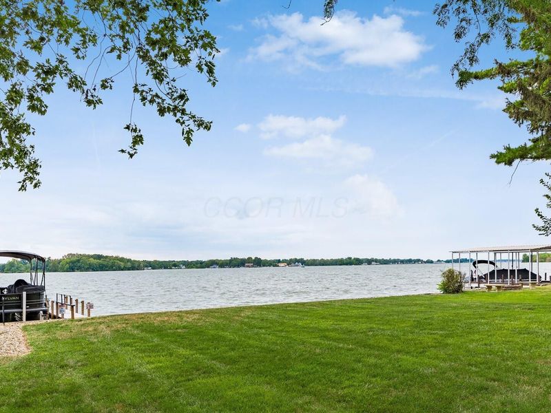 385 Lakeshore Drive W, Hebron, OH 43025 Photo 4