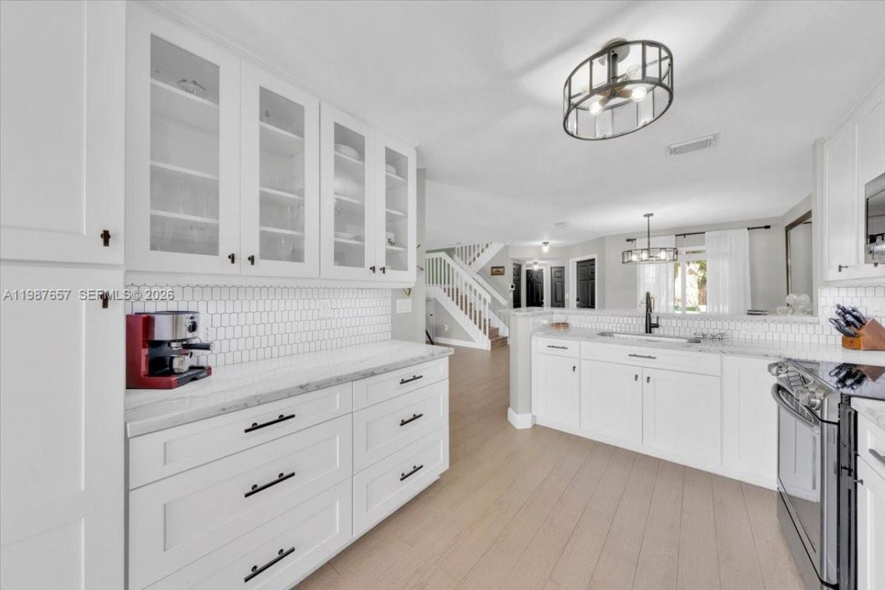 16382 SW 75th St, Miami, FL 33193 Photo