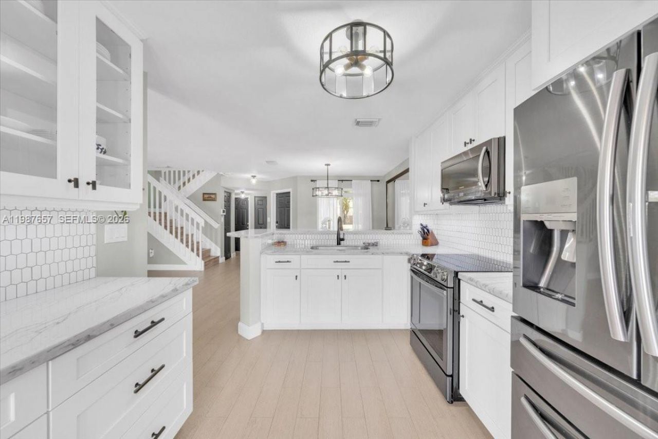 16382 SW 75th St, Miami, FL 33193 Photo