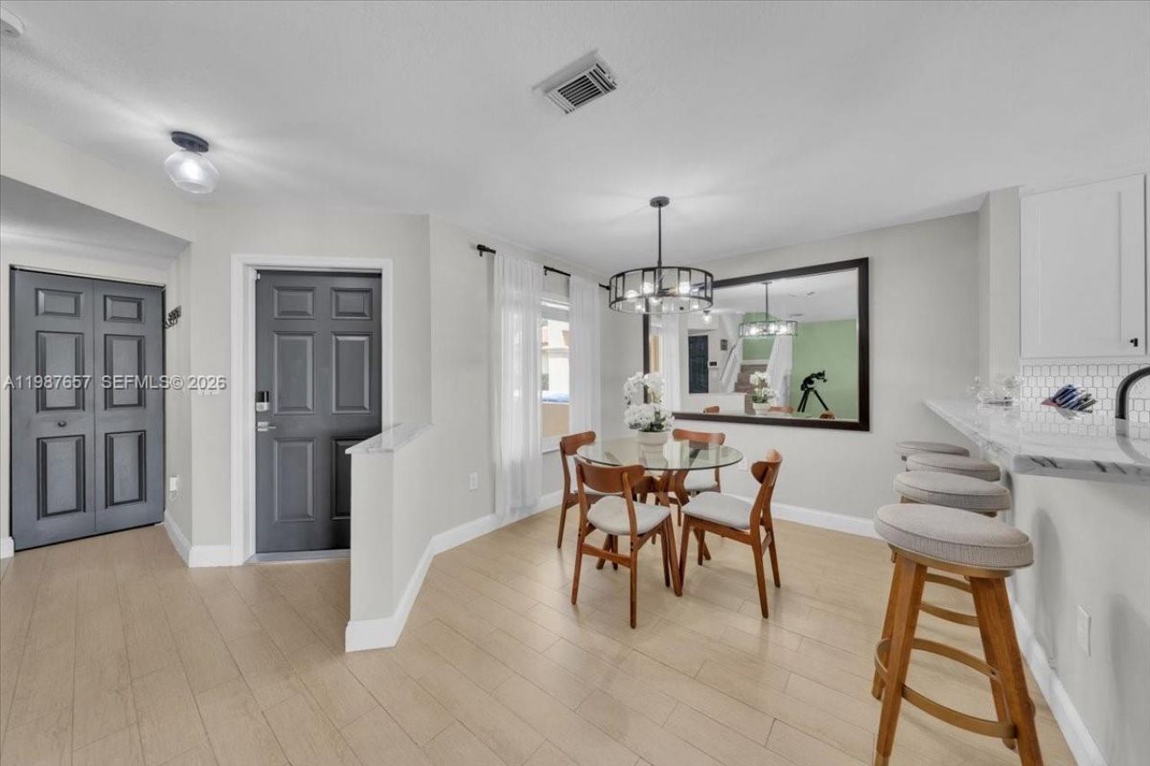 16382 SW 75th St, Miami, FL 33193 Photo