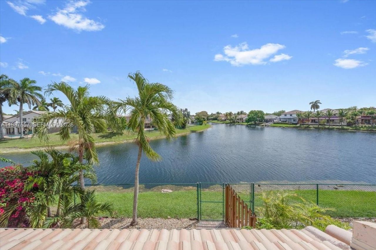 16382 SW 75th St, Miami, FL 33193 Photo