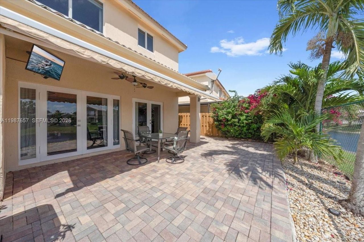 16382 SW 75th St, Miami, FL 33193 Photo