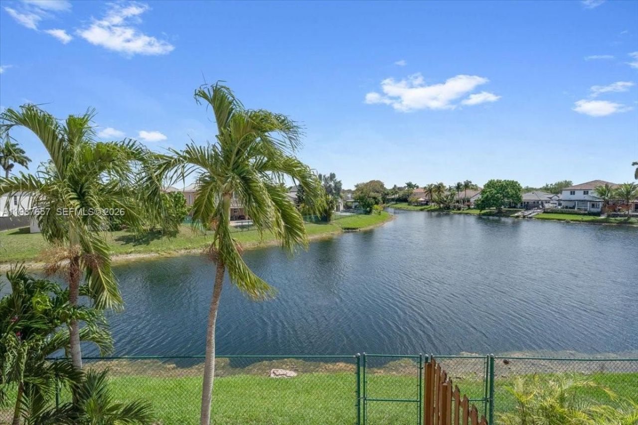 16382 SW 75th St, Miami, FL 33193 Photo