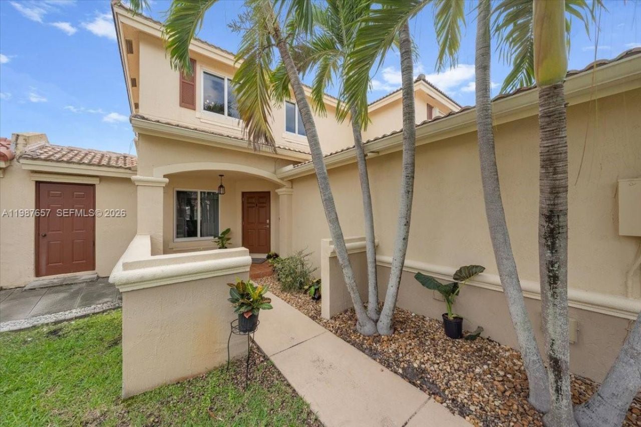 16382 SW 75th St, Miami, FL 33193 Photo