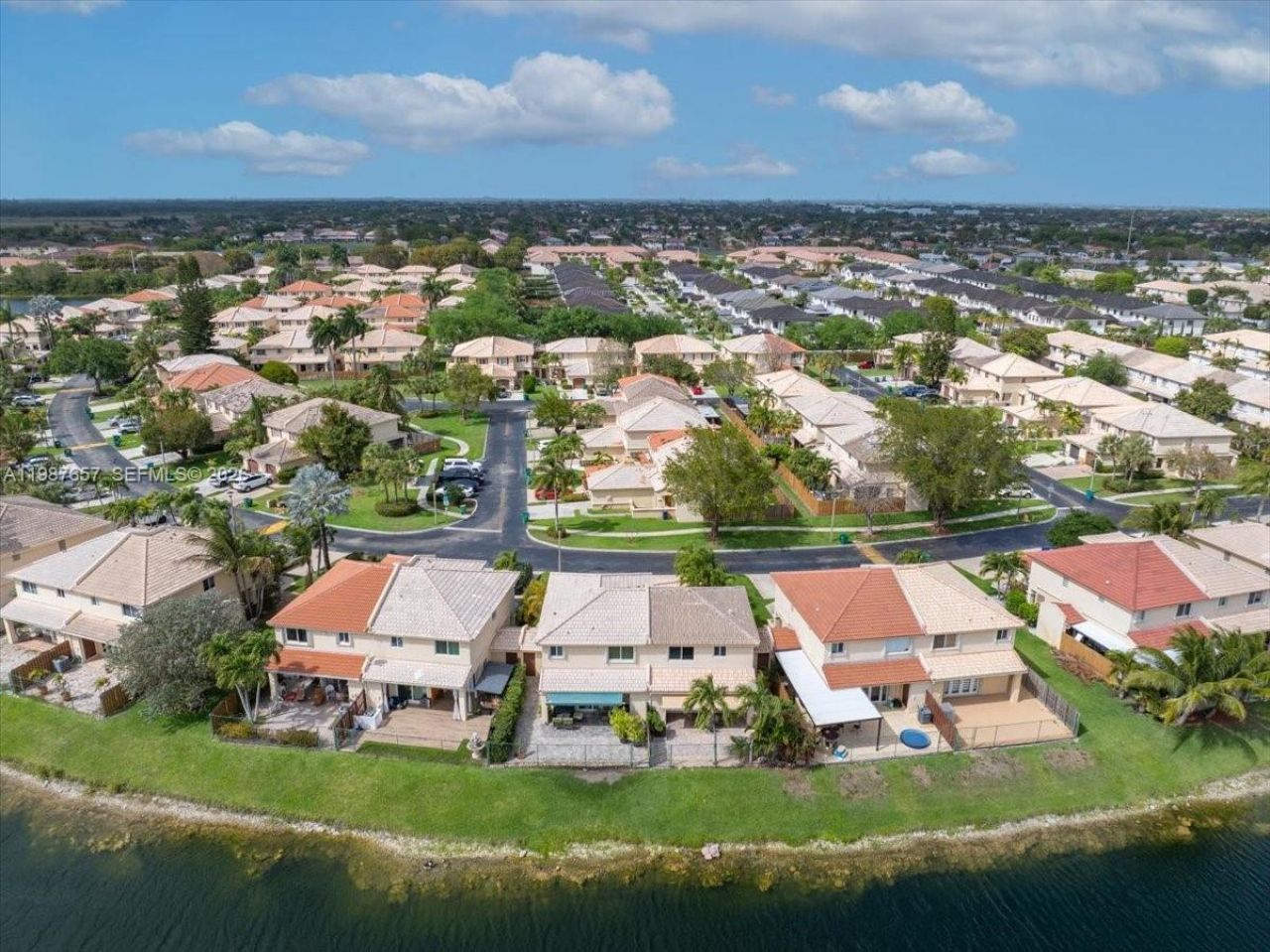 16382 SW 75th St, Miami, FL 33193 Photo