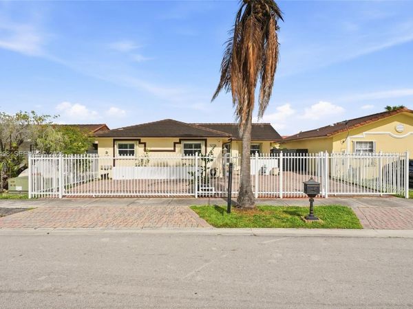 1271 SW 138th Ct , Miami, FL 33184