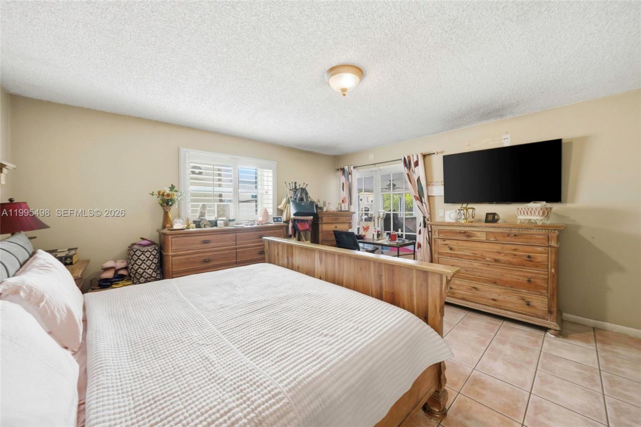 1271 SW 138th Ct, Miami, FL 33184 Photo