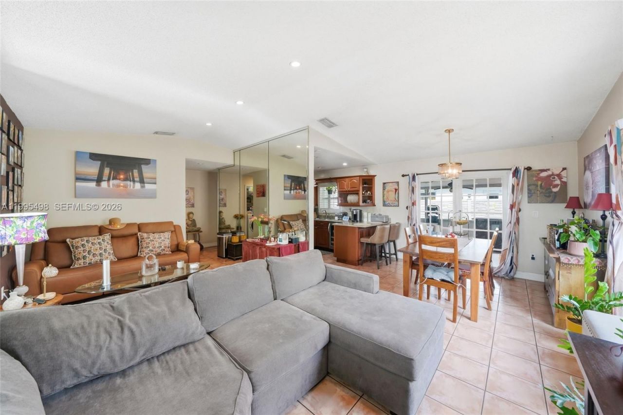 1271 SW 138th Ct, Miami, FL 33184 Photo