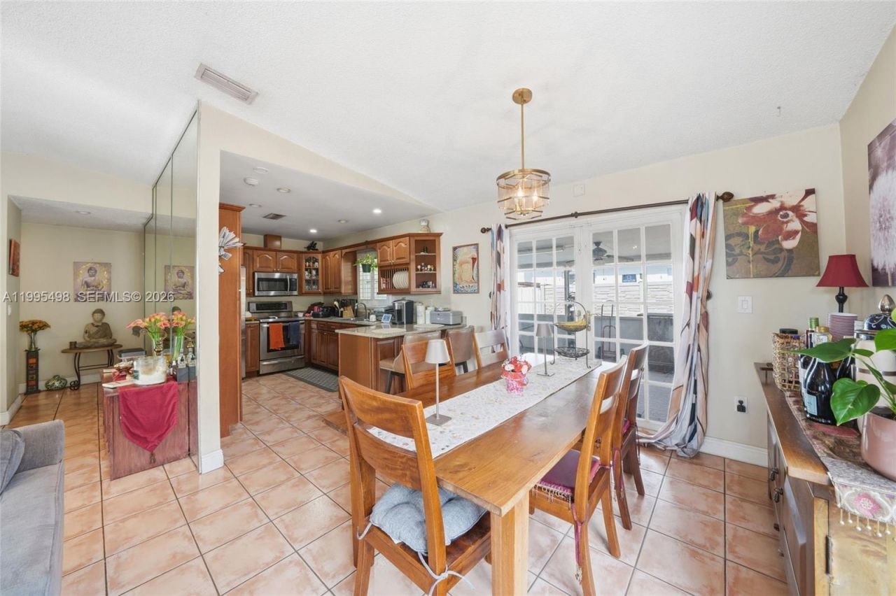 1271 SW 138th Ct, Miami, FL 33184 Photo