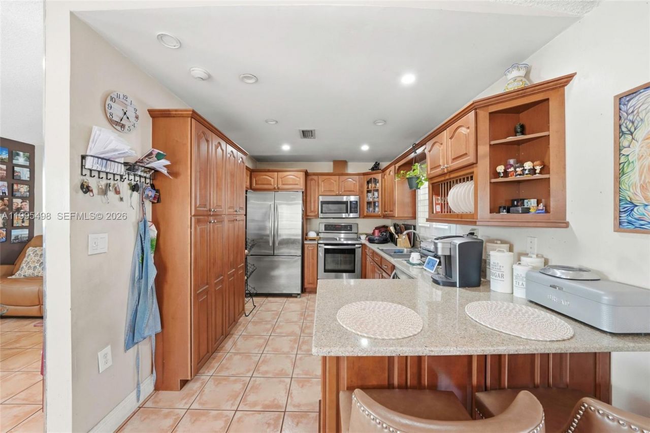 1271 SW 138th Ct, Miami, FL 33184 Photo