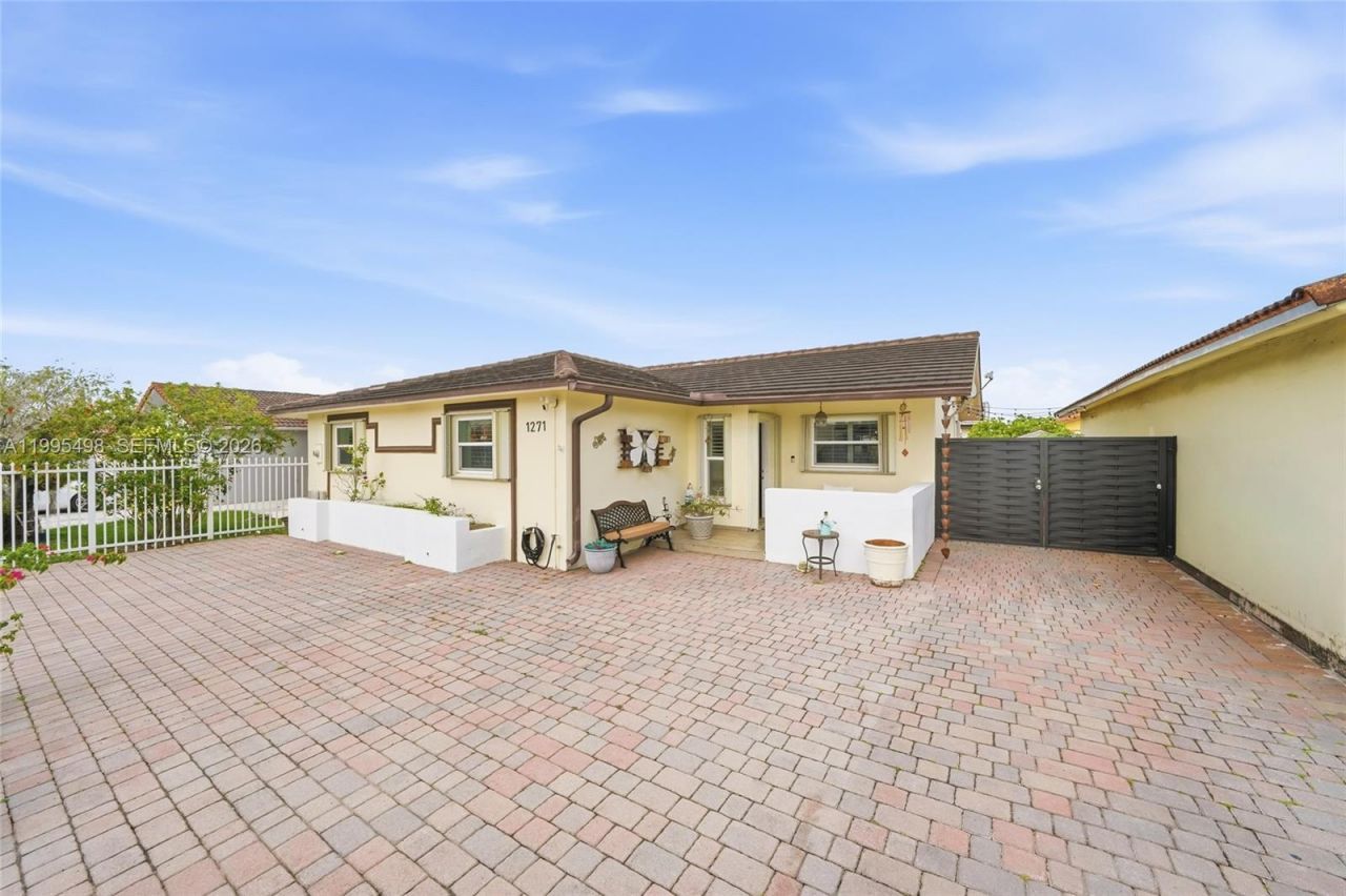 1271 SW 138th Ct, Miami, FL 33184 Photo