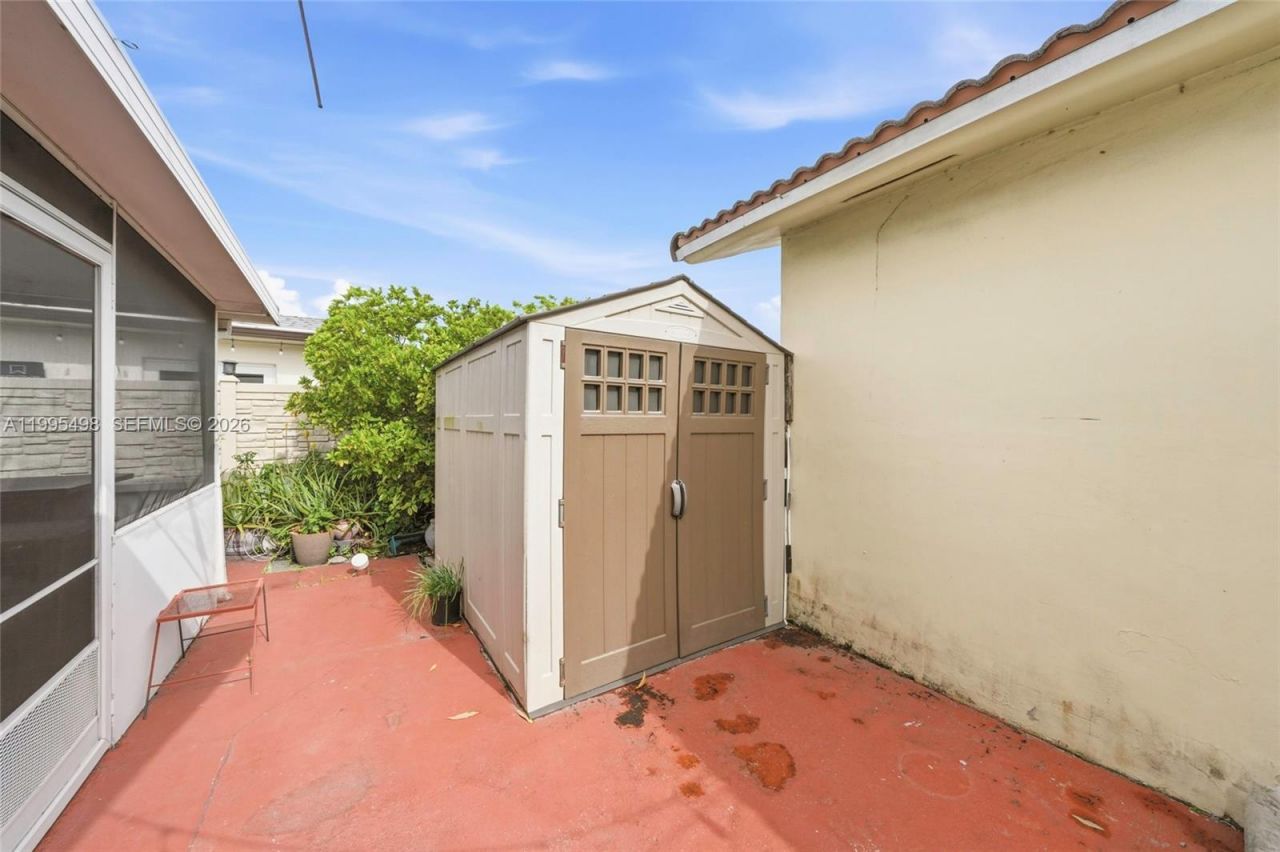 1271 SW 138th Ct, Miami, FL 33184 Photo