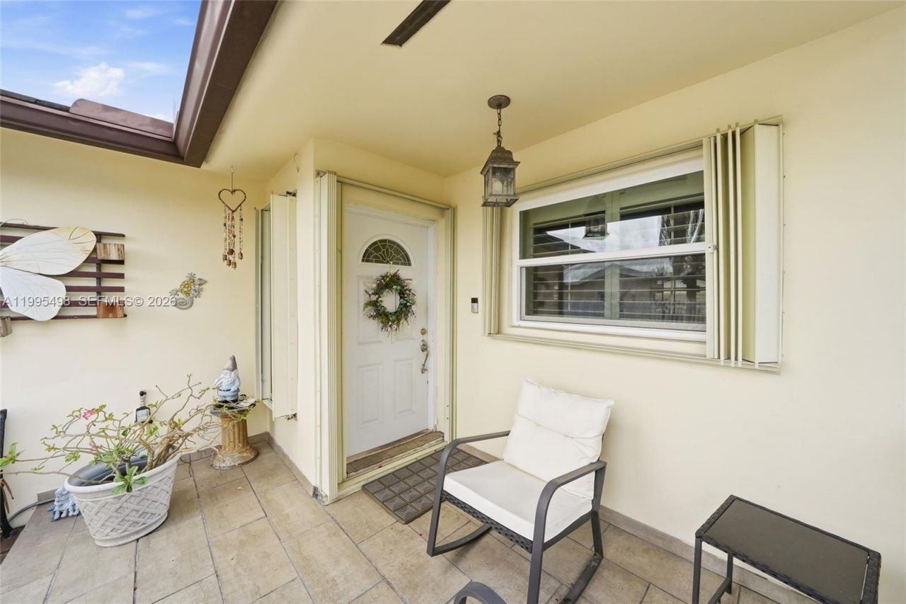 1271 SW 138th Ct, Miami, FL 33184 Photo