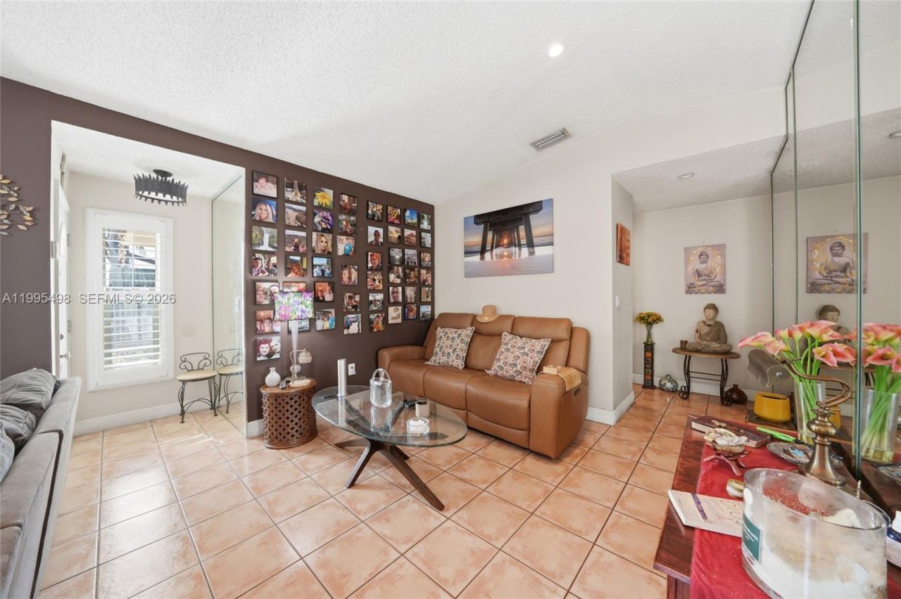 1271 SW 138th Ct, Miami, FL 33184 Photo