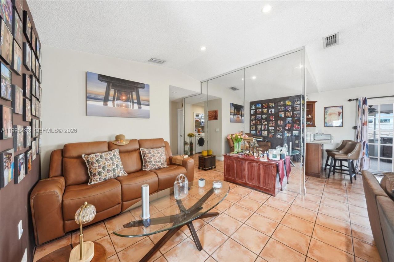 1271 SW 138th Ct, Miami, FL 33184 Photo