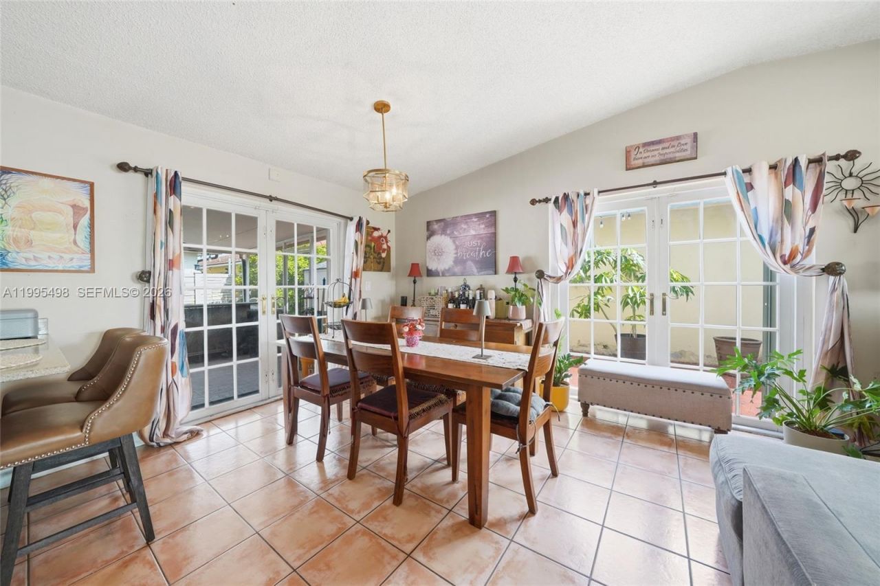 1271 SW 138th Ct, Miami, FL 33184 Photo