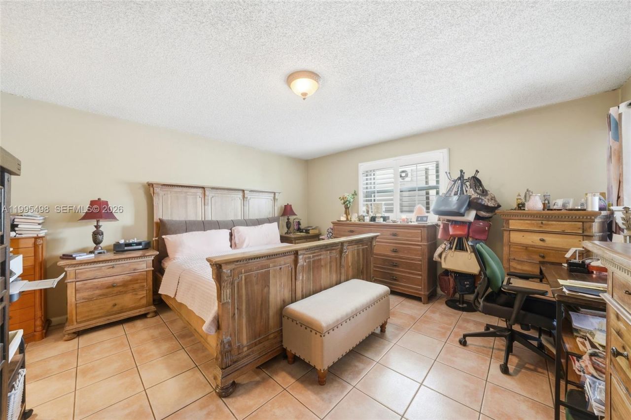 1271 SW 138th Ct, Miami, FL 33184 Photo