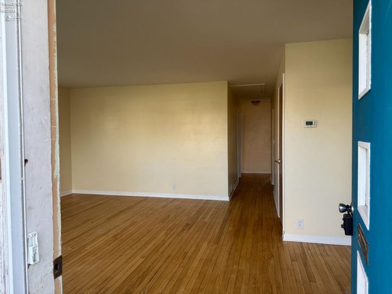 411 S Collinwood Boulevard, Fremont, OH 43420 Photo 2