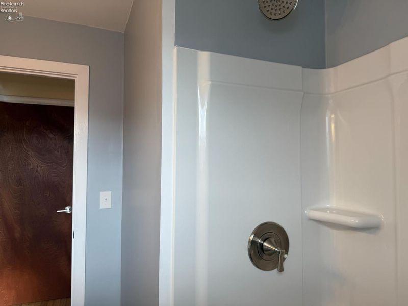 411 S Collinwood Boulevard, Fremont, OH 43420 Photo 24