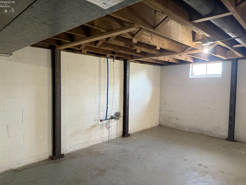 411 S Collinwood Boulevard, Fremont, OH 43420 Photo 31