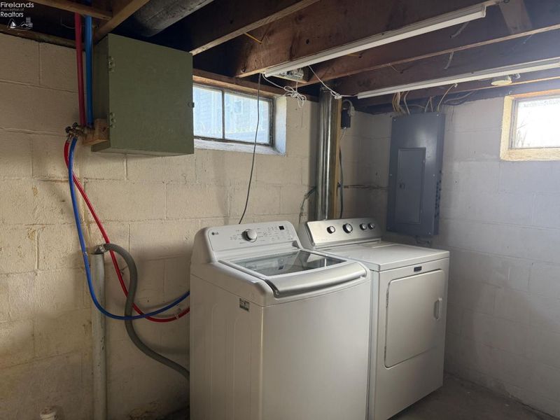 411 S Collinwood Boulevard, Fremont, OH 43420 Photo 34