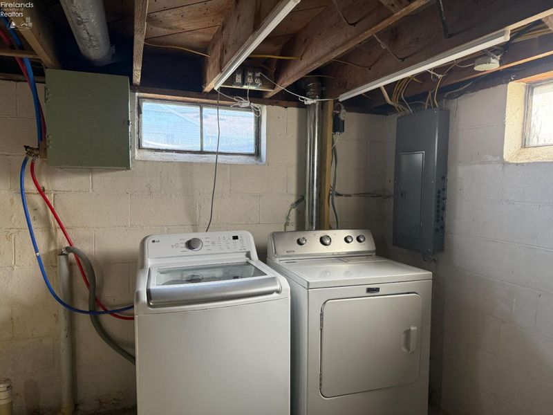 411 S Collinwood Boulevard, Fremont, OH 43420 Photo 35