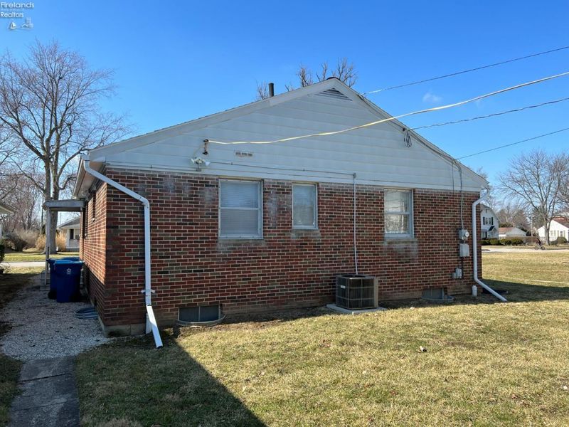 411 S Collinwood Boulevard, Fremont, OH 43420 Photo 40