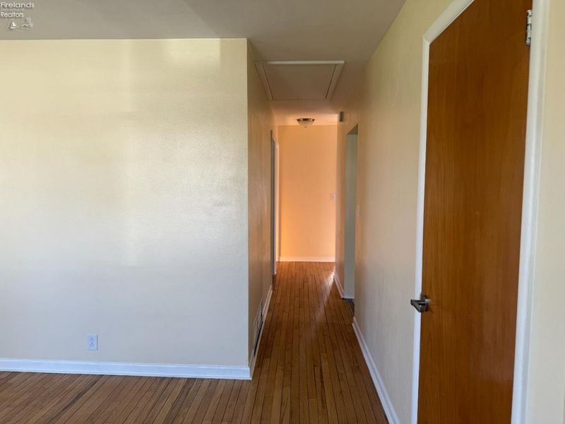 411 S Collinwood Boulevard, Fremont, OH 43420 Photo 9