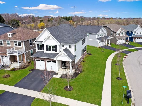 2 Potter Court , Hawthorn Woods, IL 60047