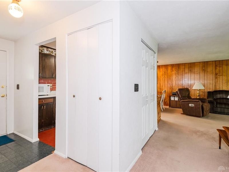 5424 Coleraine Drive, Huber Heights, OH 45424 Photo 5