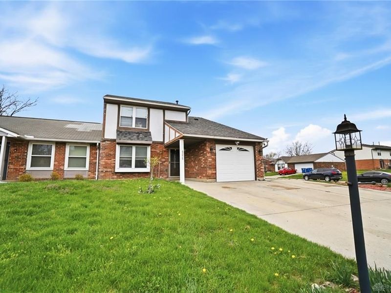 6375 Greenfield Way, Huber Heights, OH 45424 Photo 4