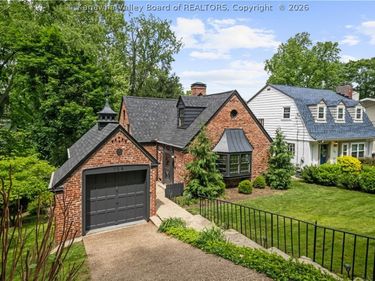 728 Myrtle Road, Charleston, WV 25314